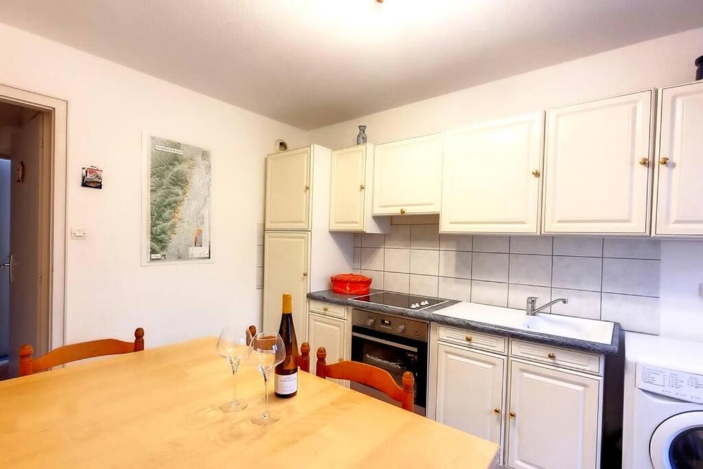 Chez Romane - Appartement Avec Parking Riquewihr Dış mekan fotoğraf