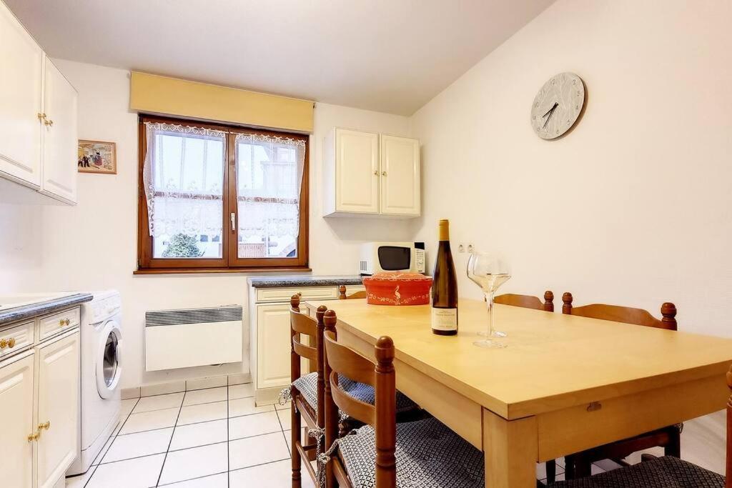 Chez Romane - Appartement Avec Parking Riquewihr Dış mekan fotoğraf